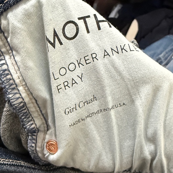 Mother the looker ankle fray in the color girl crush size 28 - Picture 6 of 9
